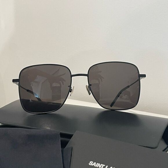New Saint Laurent Mirrored Sunglasses - Picture 1 of 8